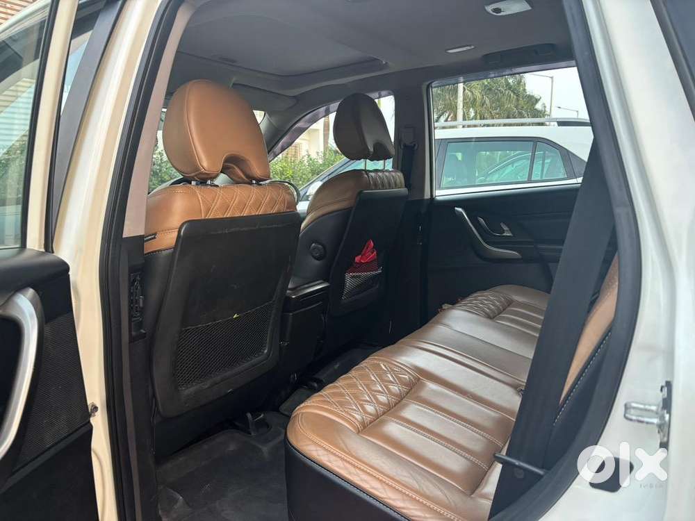 Brand New Condition Luxury Xuv 500 Automatic Car  With Sunroof