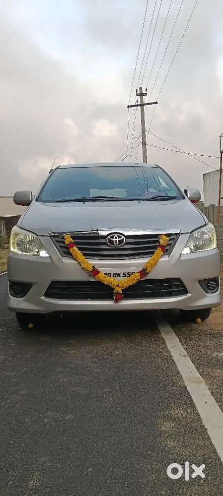 Toyota Innova 2012 Model Argent Sale Very Good Condition