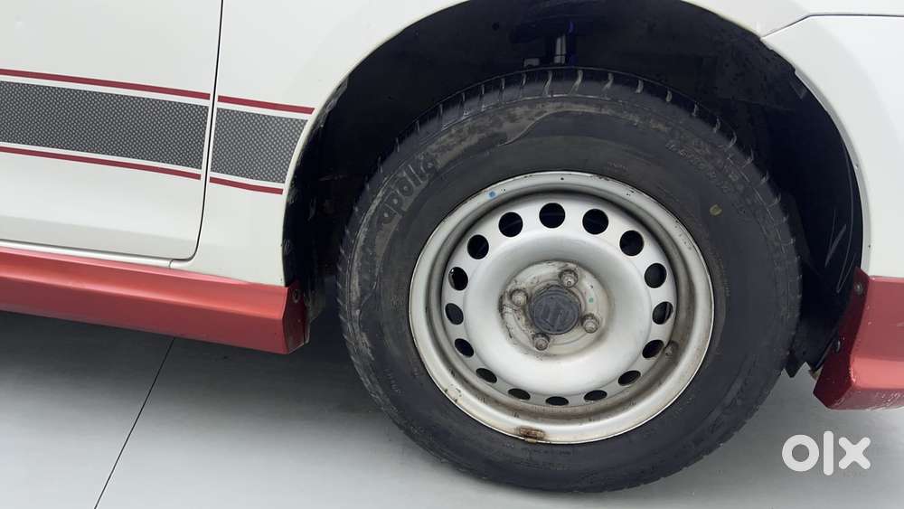 Maruti Suzuki Swift 1.2 Lxi (o), 2016, Petrol