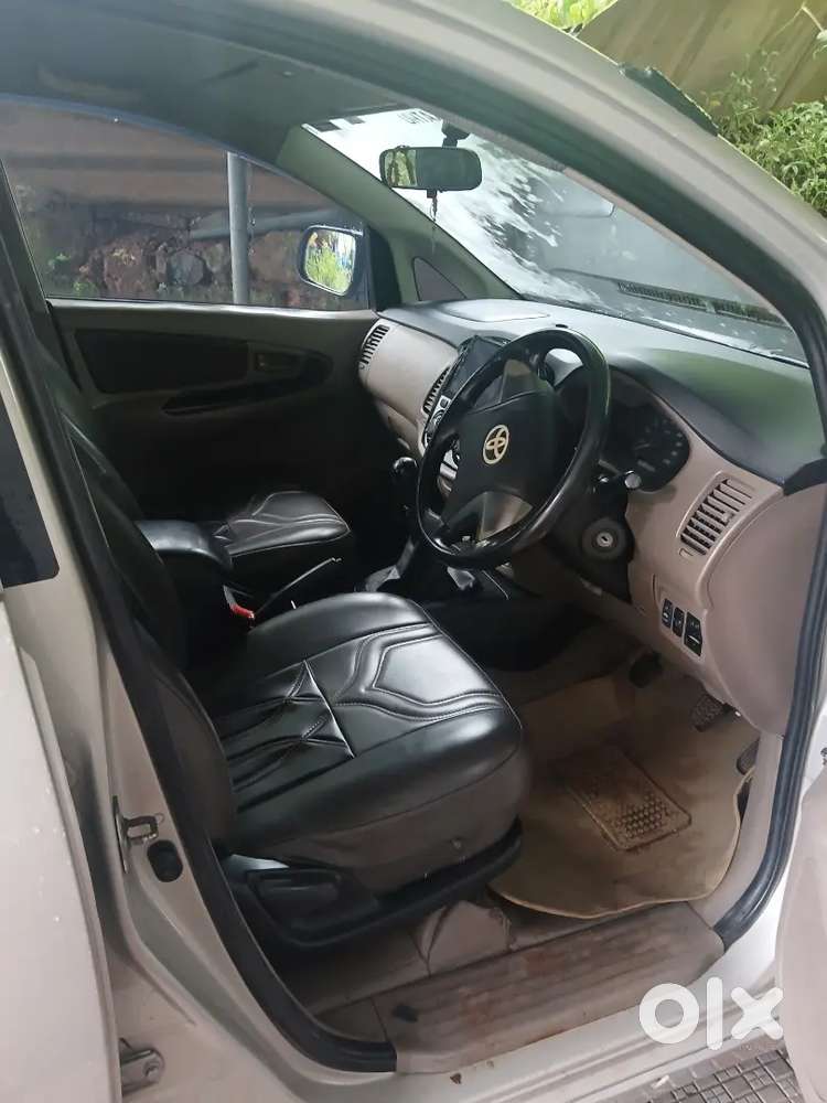 Toyota Innova 2015 Diesel Car