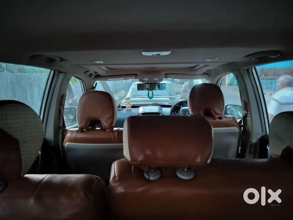 Xuv500w10 Sunroof Second Owr