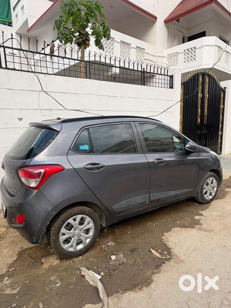 Hyundai Grand I10 2015 Petrol 23500 Km Driven