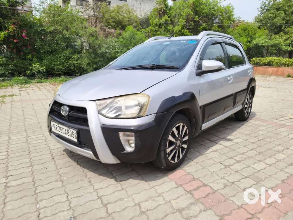 Toyota Etios Cross 1.2l G, 2016, Petrol