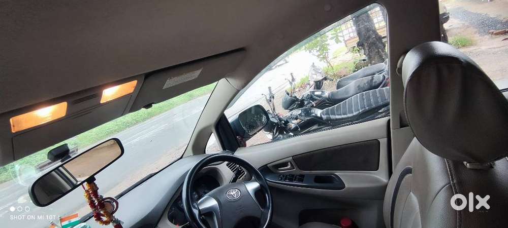 Toyota Innova 2.5 G 8 Seater Mint Condition