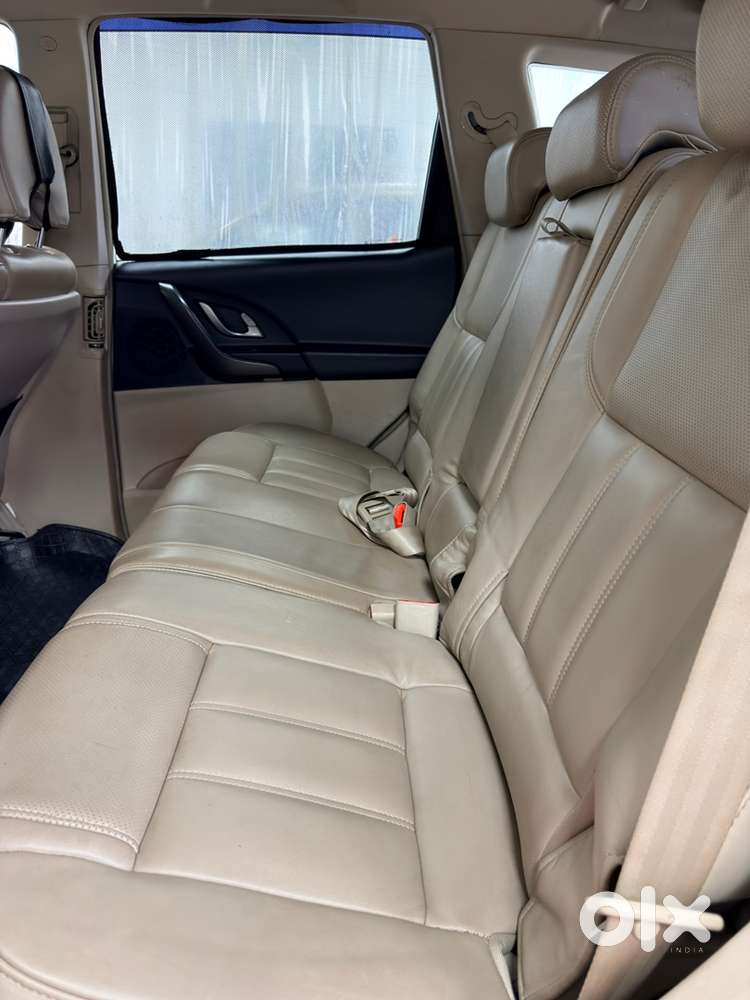 Neatly Maintained Automatic Xuv 500 Low Run