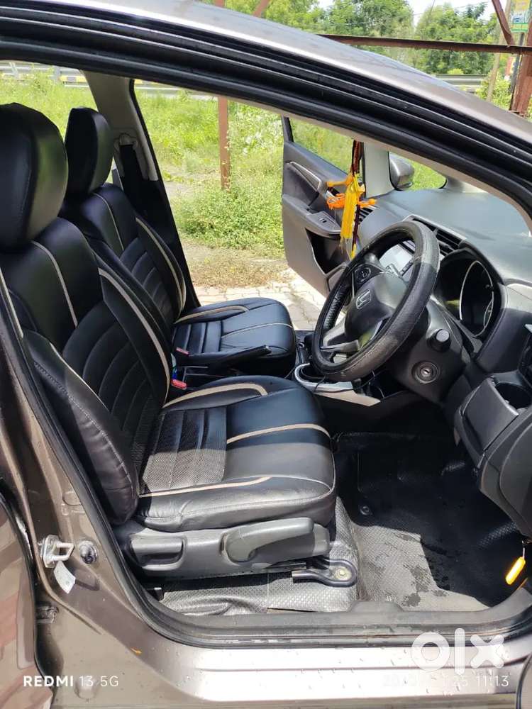 Honda Jazz 2016 Petrol 111000 Km Driven