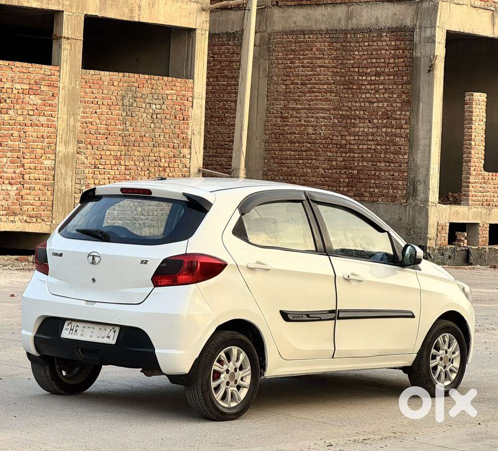 Tata Tiago 1.2 Revotron Xt (o), 2018, Petrol