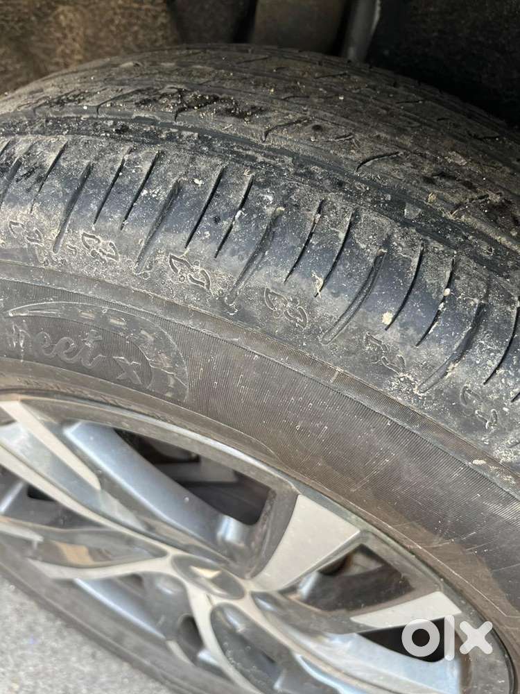 Mahindra Xuv700 2023 Diesel Well Maintained