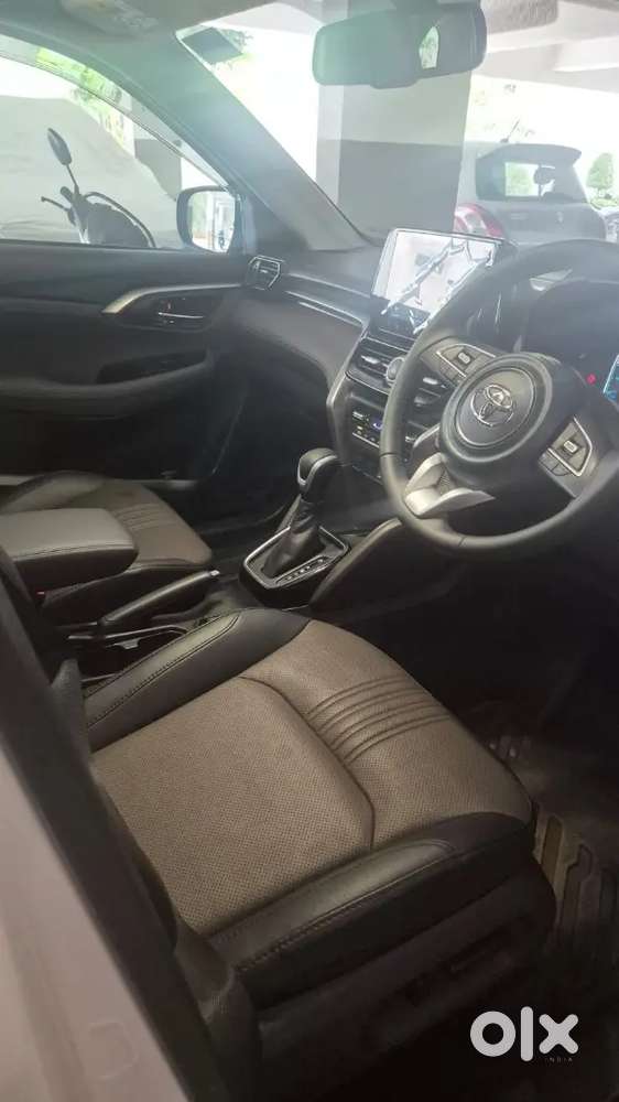 Toyota Urban Cruiser Hyryder 2026 Petrol 3000 Km Driven.
