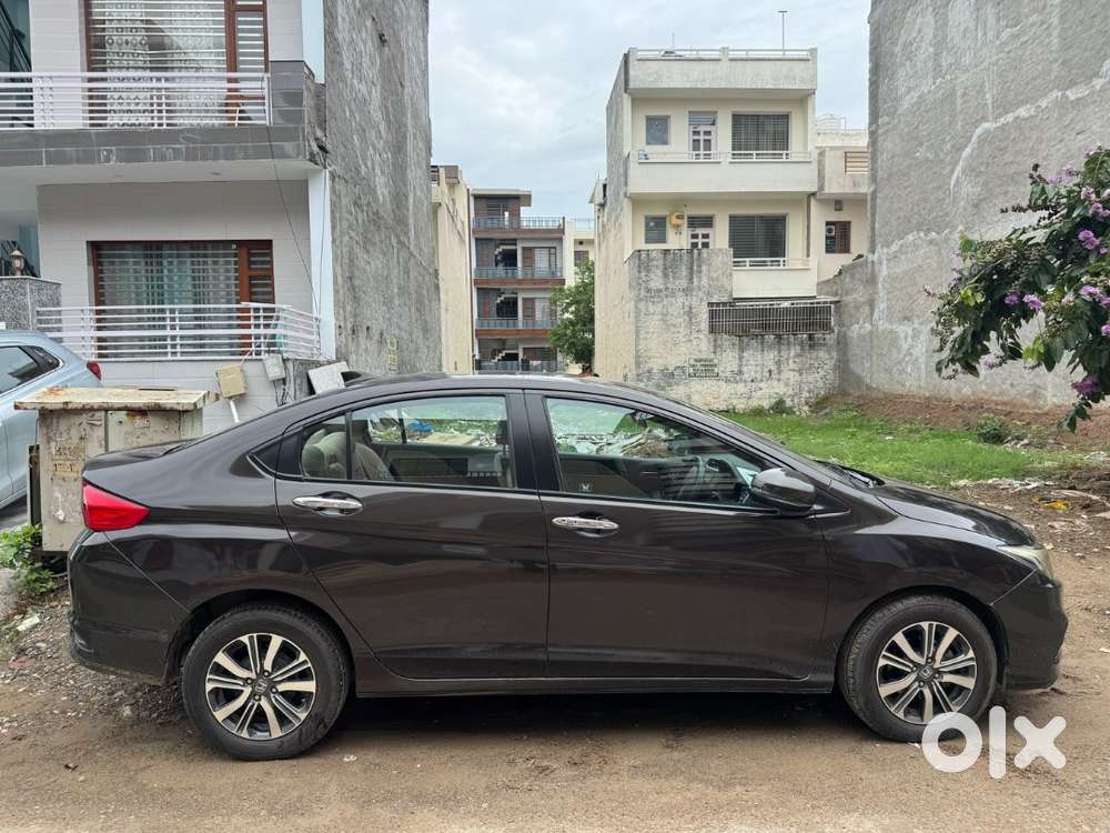 Honda City 2023 Petrol Well Maintained