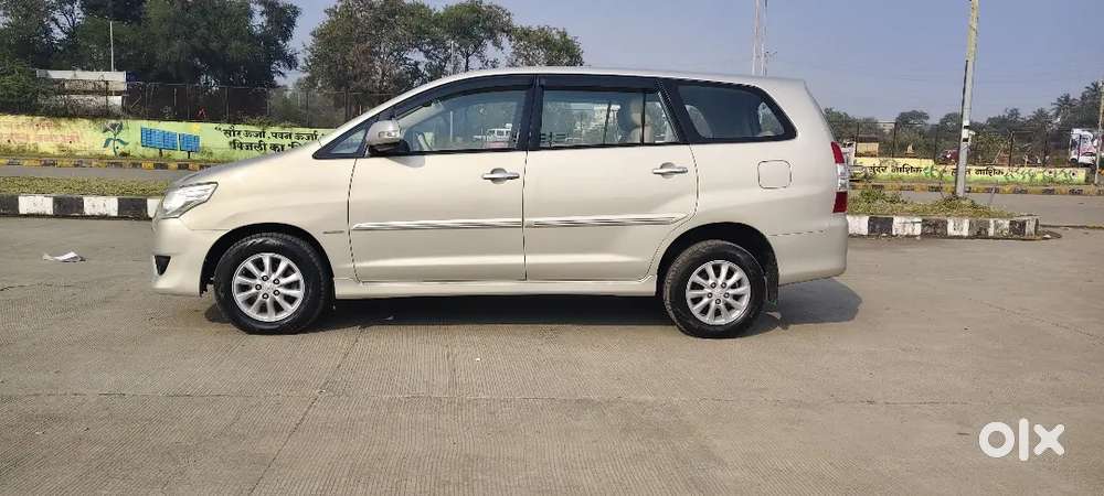 Toyota Innova 2013