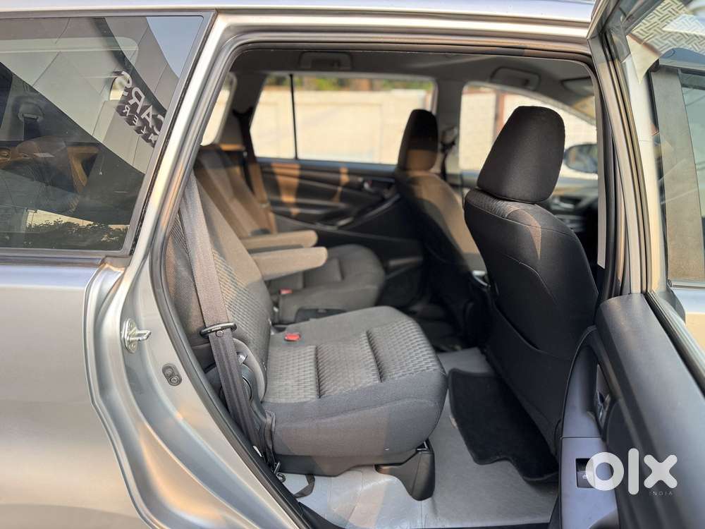 Toyota Innova Crysta 2.8 Gx At 7 Str, 2017, Diesel