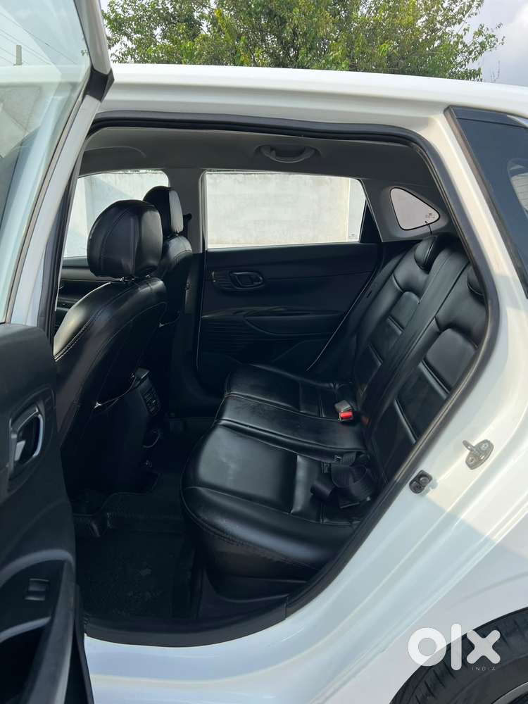 Hyundai I20 Sportz 1.2 Vtvt, 2023, Petrol