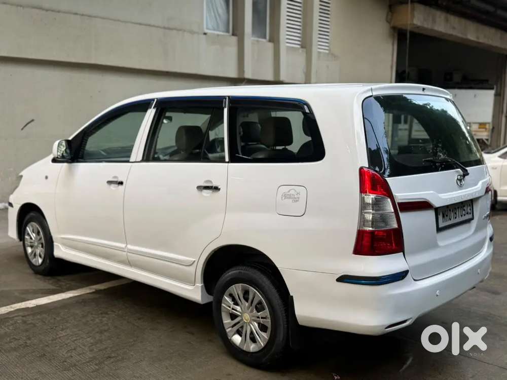 Toyota Innova 2014