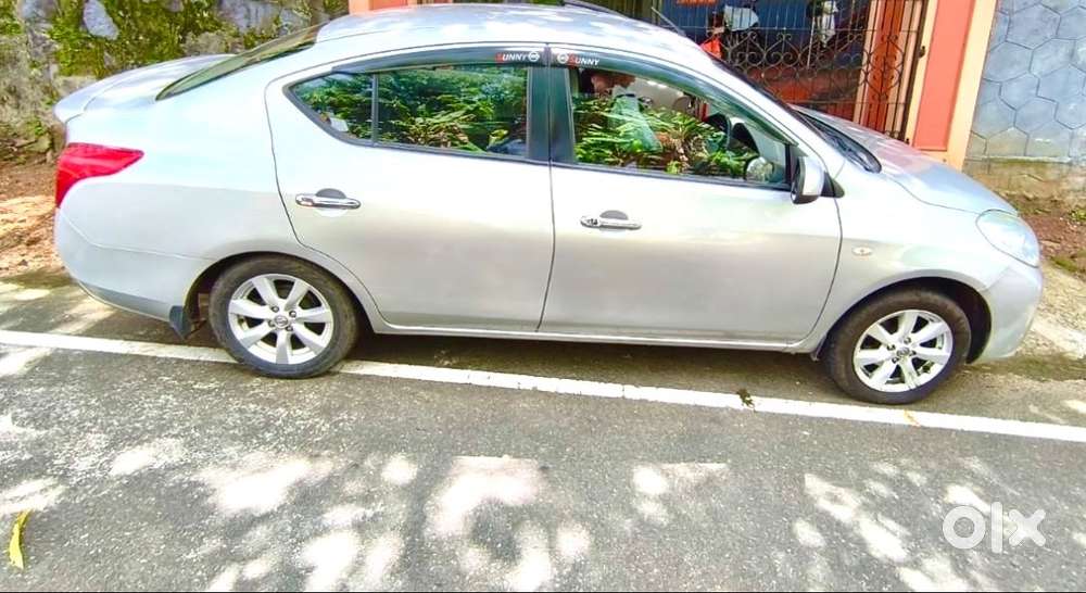 Nissan Sunny 1.5 Petrol Xv 2014