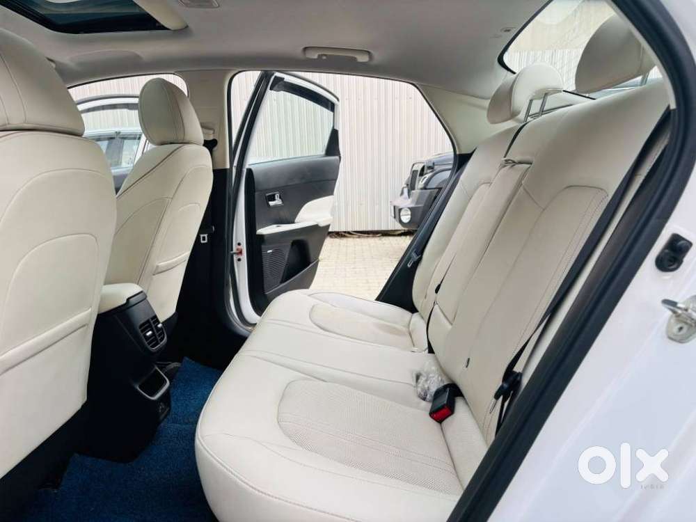 Hyundai Verna 1.5 Sx (o) Vtvt Ivt, 2024, Petrol