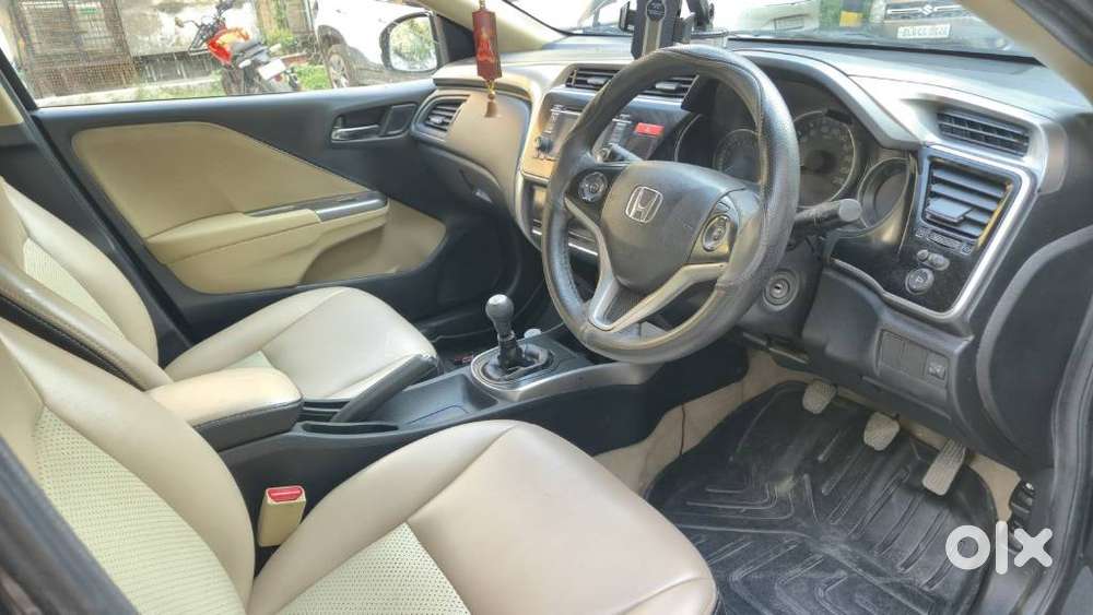 Honda City V Mt, 2015, Petrol