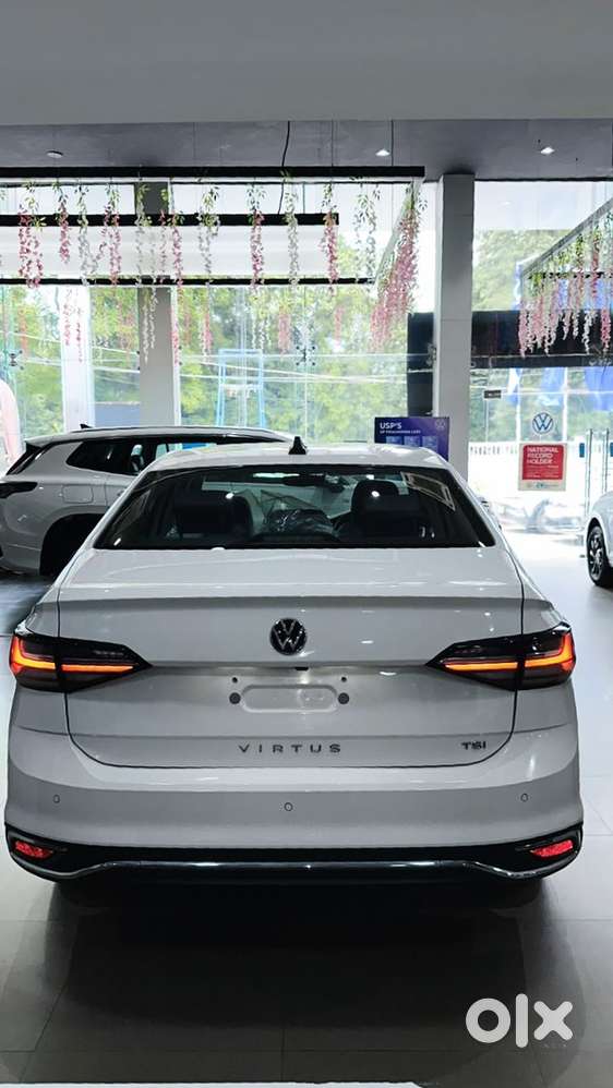 Volkswagen Virtus Petrol 2025 Unregistered Demo Car