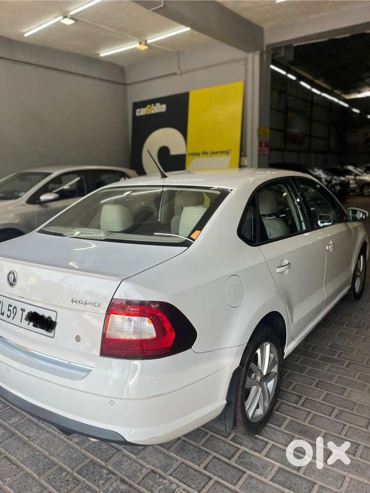 Skoda Rapid 1.6 Mpi Mt Elegance Plus, 2018, Petrol