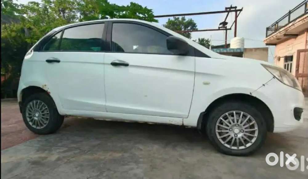 Tata Bolt 1.3 Xe 2018