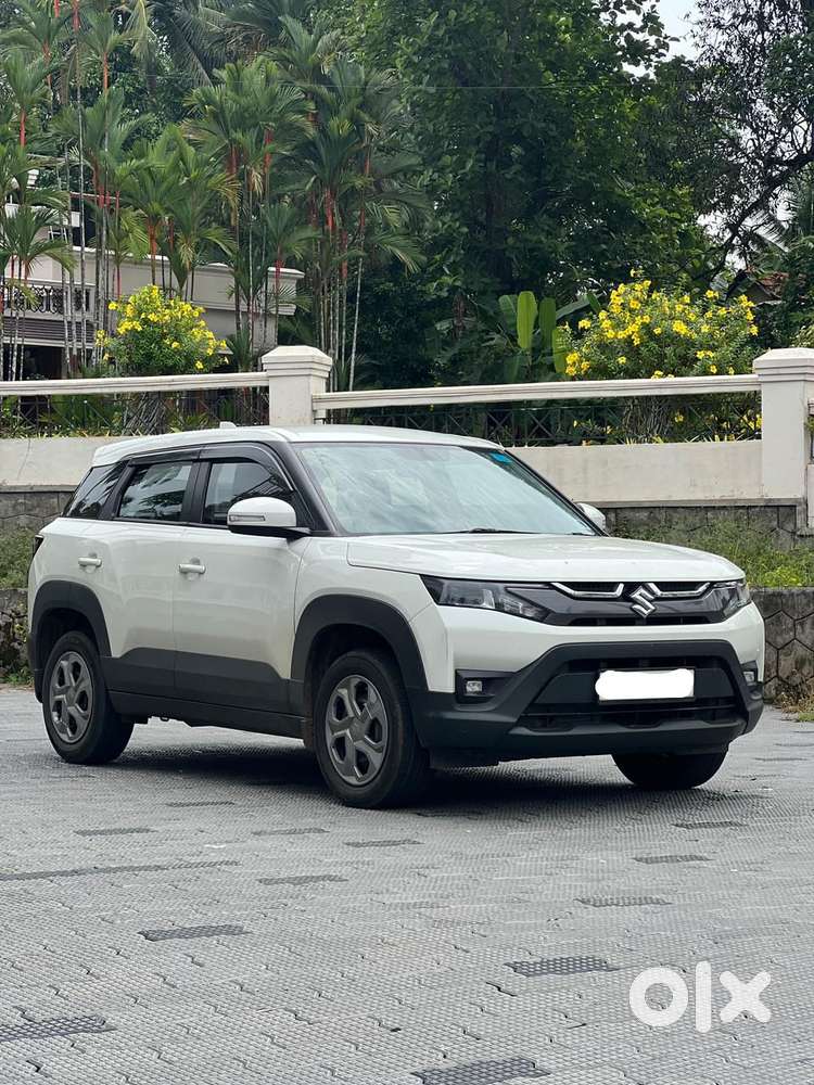 Maruti Suzuki Brezza 1.5 Vxi Smart Hybrid, 2023, Petrol