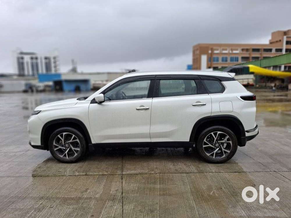 Toyota Urban Cruiser Hyryder 1.5 V Hybrid, 2025, Petrol