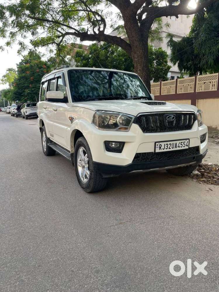 Mahindra Scorpio S10 8 Seater, 2015, Diesel