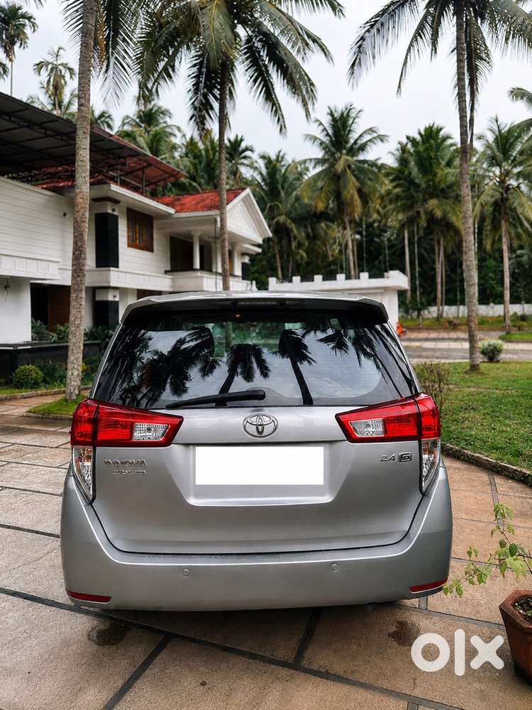 Toyota Innova Crysta 2019