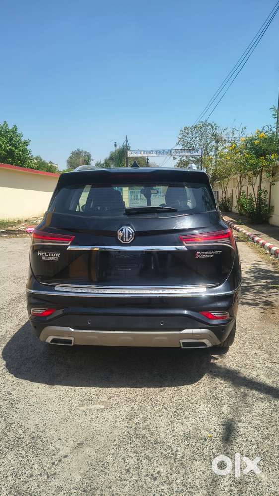 Mg Hector Plus Savvy Pro 1.5 Turbo Petrol Cvt 6 Str Dual Tone, 2021,..