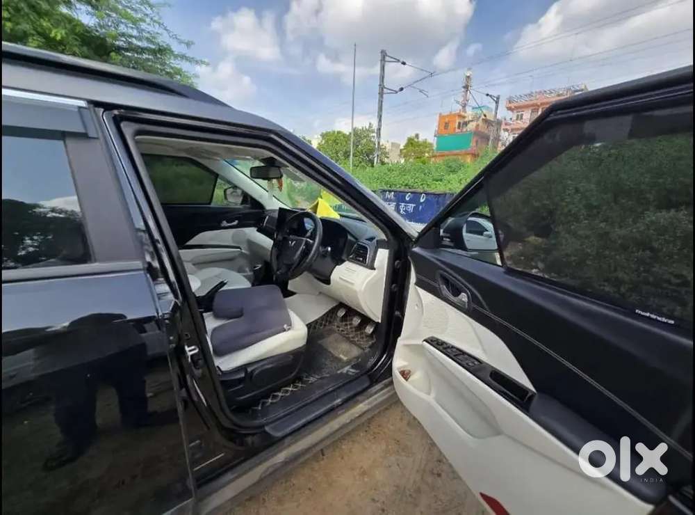 Mahindra Xuv 3xo 2025 Petrol 12000 Km Driven