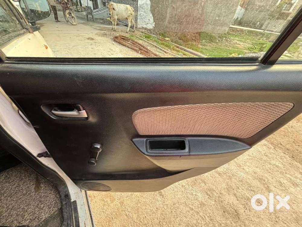 Central Locking,led Fog Lamps,chilled Ac,front Power Windows