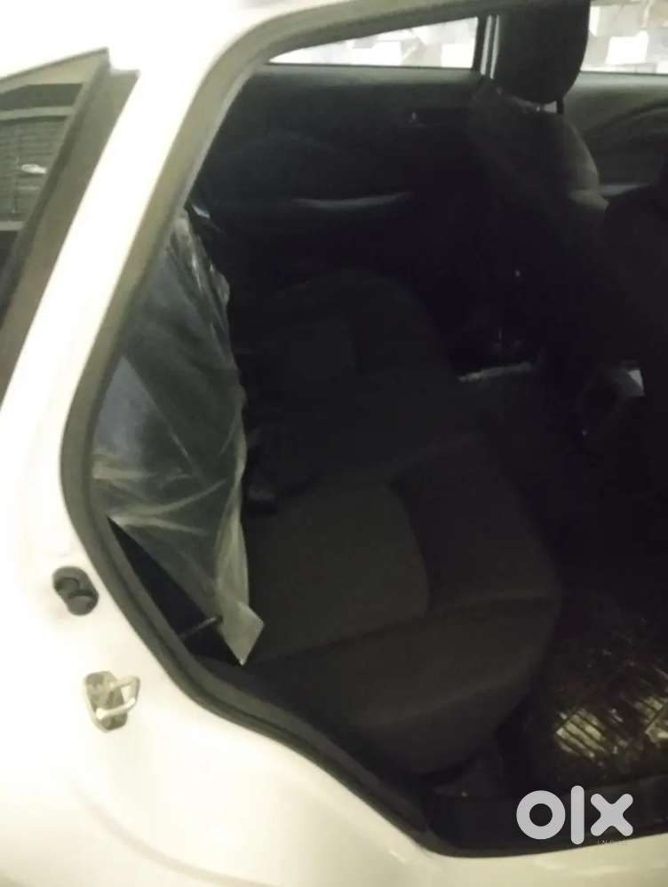 New Gadi Only 10000 Km Chali H