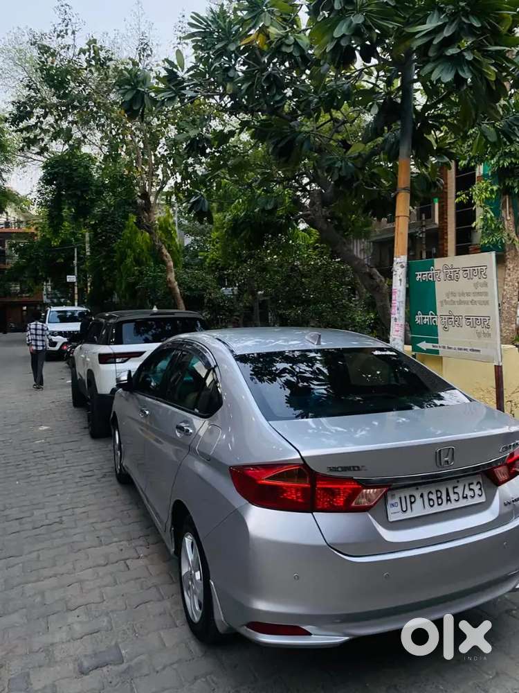 Honda City At 2015