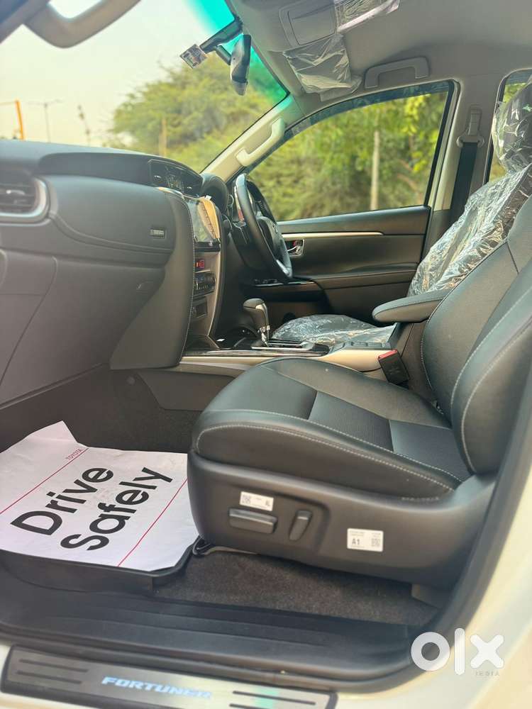 Toyota Fortuner 4x2 At 2.7 Petrol, 2026, Petrol