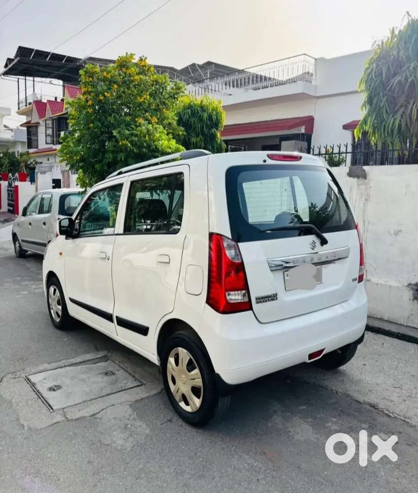 2015/2016 Vxi Petrol  Complete Documents  Center  Loking  All Original