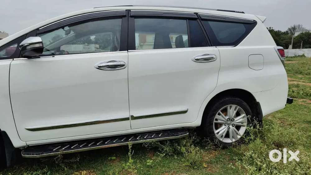 Toyota Innova Crysta 2017 Diesel 160000 Km Driven