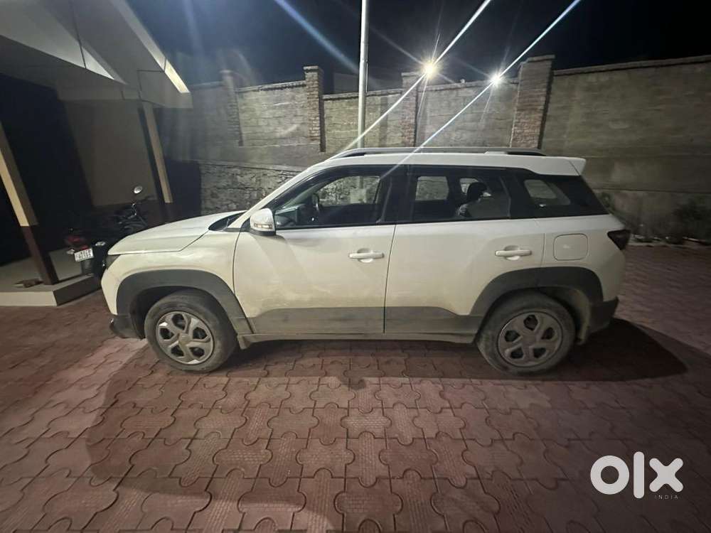 Maruti Suzuki Brezza 2023 Petrol 34000 Km Driven