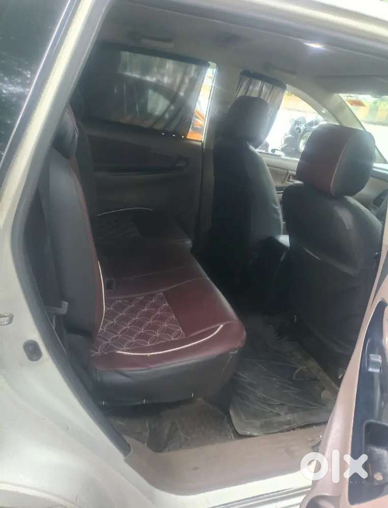 Toyota Innova 2.5 G4 2015