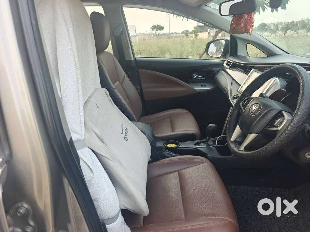 Toyota Innova Crysta 2.7 Zx At, 2017, Diesel