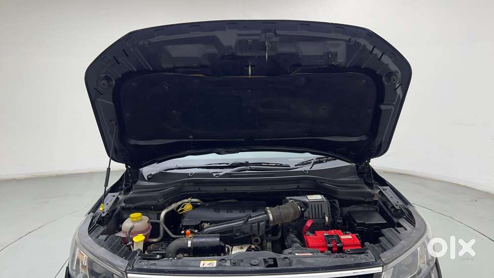 Mahindra Xuv300 W8 Option, 2019, Petrol