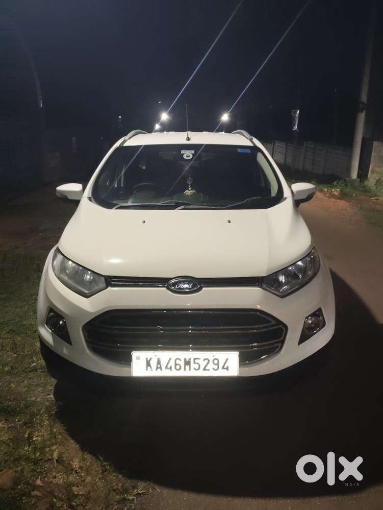 Ford Ecosport 2016 Petrol 130000 Km Driven