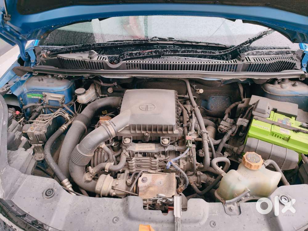 Tata Nexon 1.2 Revotron Xma Amt (s), 2019, Petrol