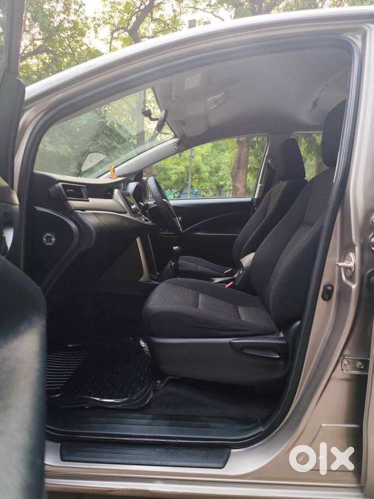 Toyota Innova Crysta 2.4 Gx Mt, 2017, Diesel