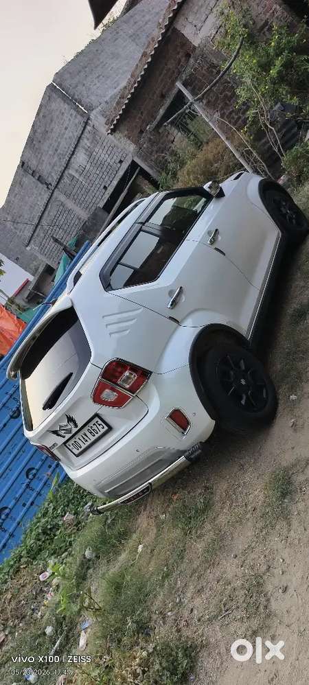 New Condition Top Model Alpha