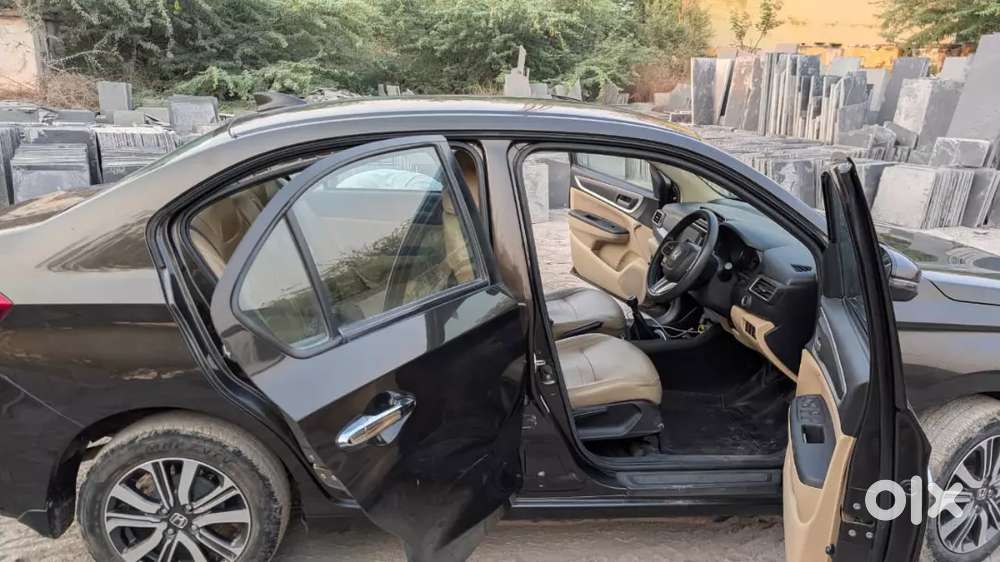 Honda Amaze 2nd Gen 2023 Petrol Well Maintained