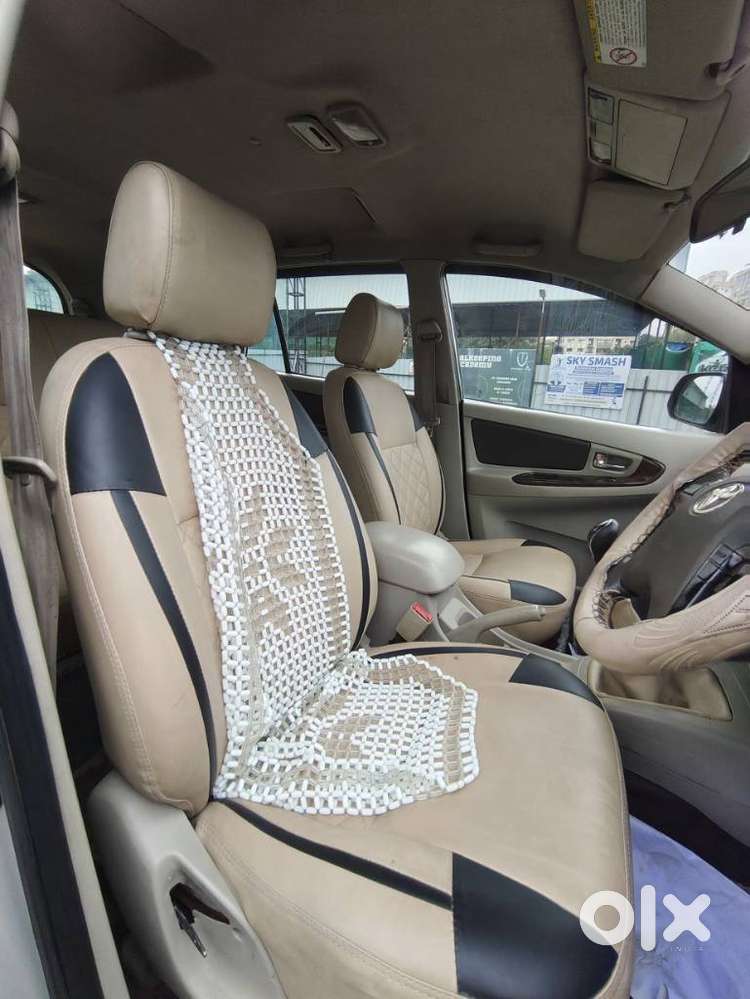Toyota Innova 2.5 Ev Diesel Ms 8 Str Bsiii, 2012, Diesel