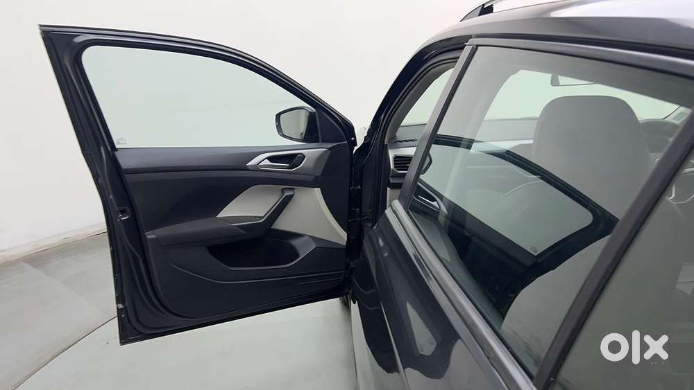Volkswagen Taigun 1.0 Tsi Highline At, 2022, Petrol