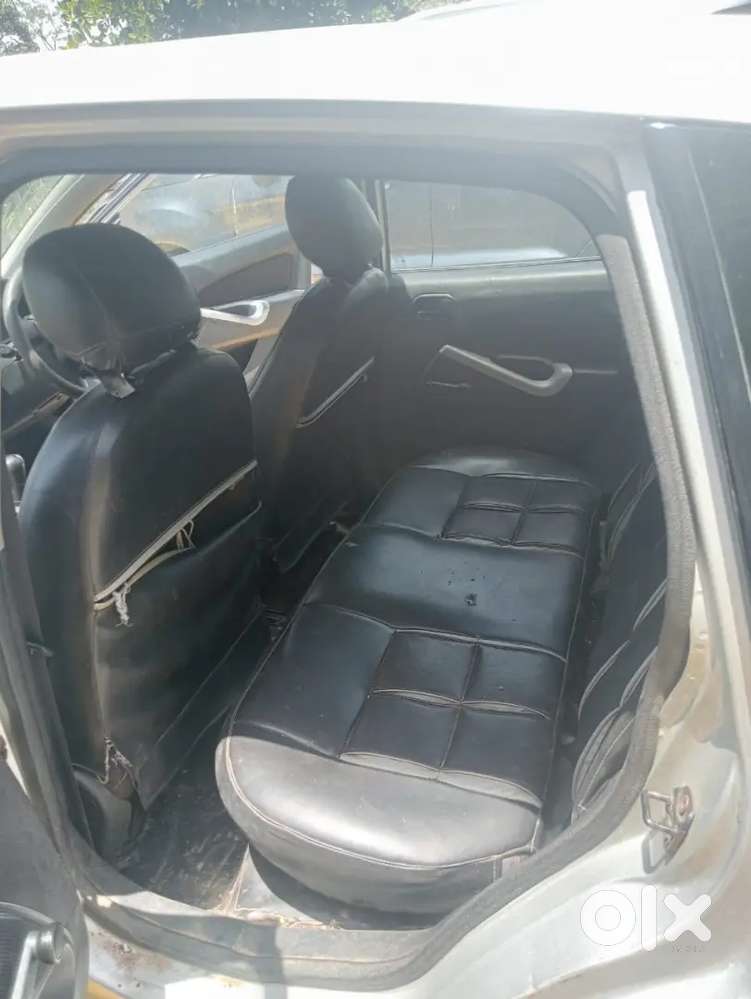 Ford Figo Titanium 2011