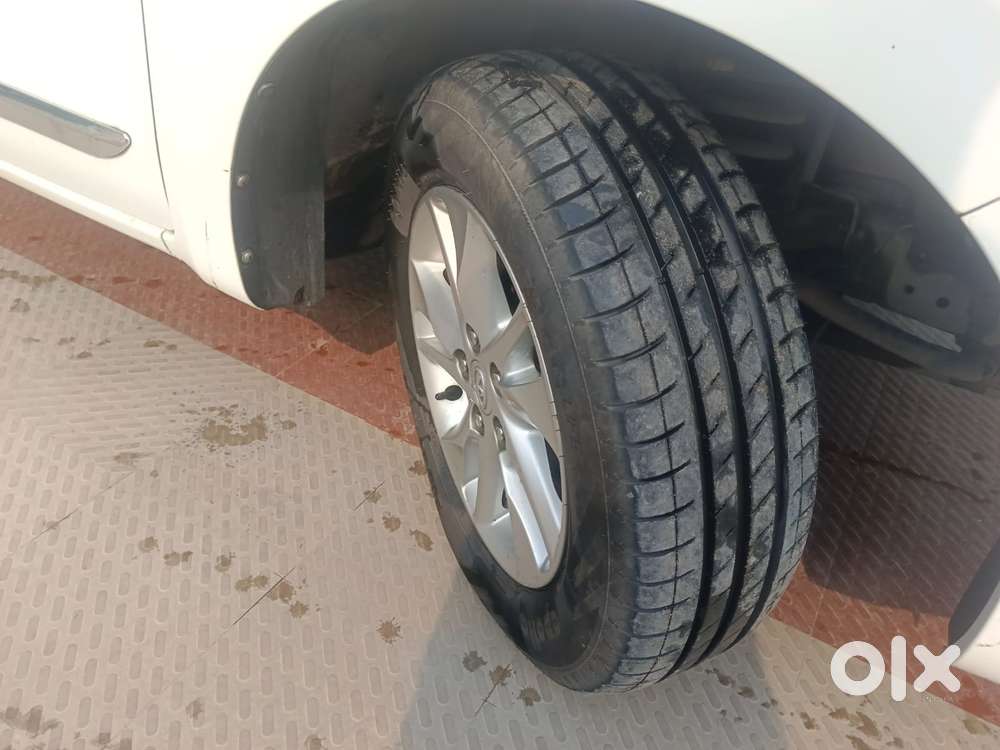 Toyota Innova Crysta 2.4 Gx Mt, 2023, Diesel