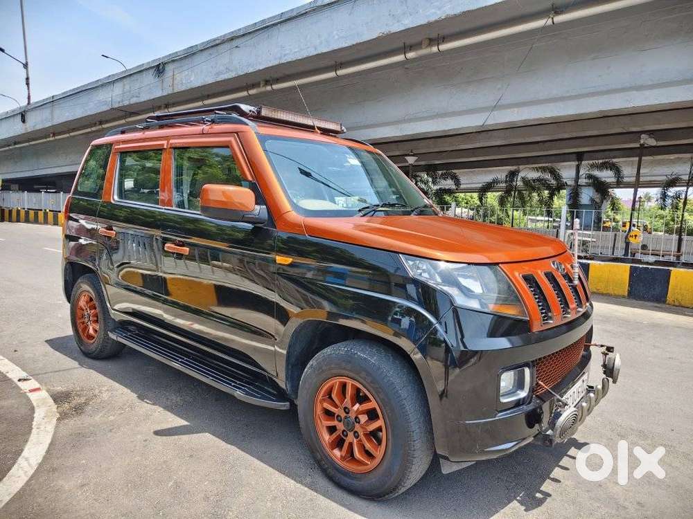 Mahindra Tuv 300 T10 Amt Dual Tone, 2017, Diesel